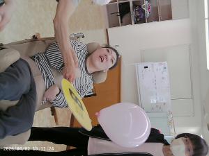 4���̍����N�T�ԁ�