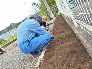 t؂͔̍|ɌāAĂѓn߂܂!(^^)!