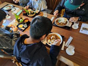 H̉ŁAhx{̍H[ hhɍsĂ܂(^^)@ij