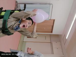 4���̍����N�T�ԁ�